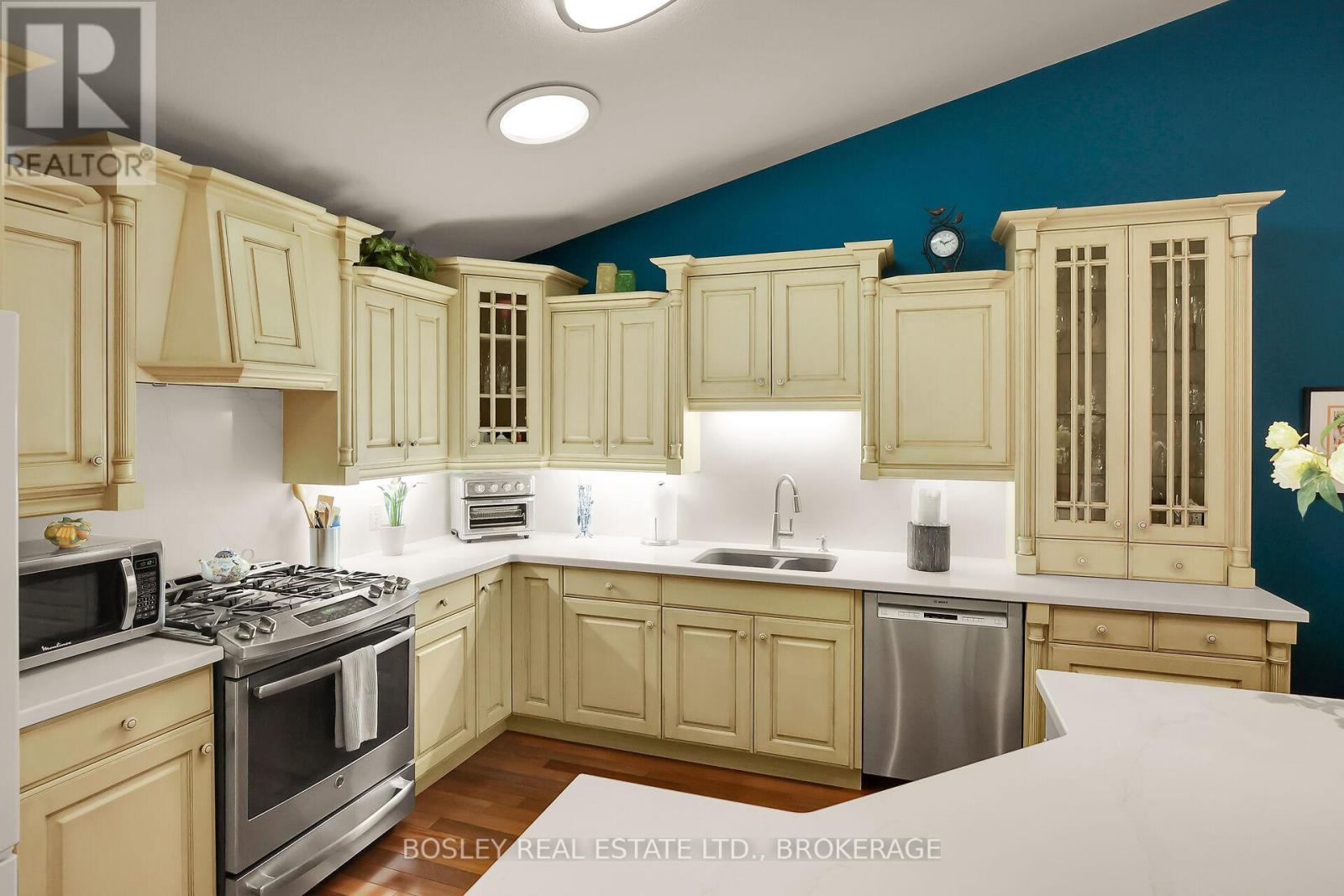 3 - 21 Loretta Drive W, Niagara-On-The-Lake (Virgil), Ontario  L0S 1T0 - Photo 6 - X12442861