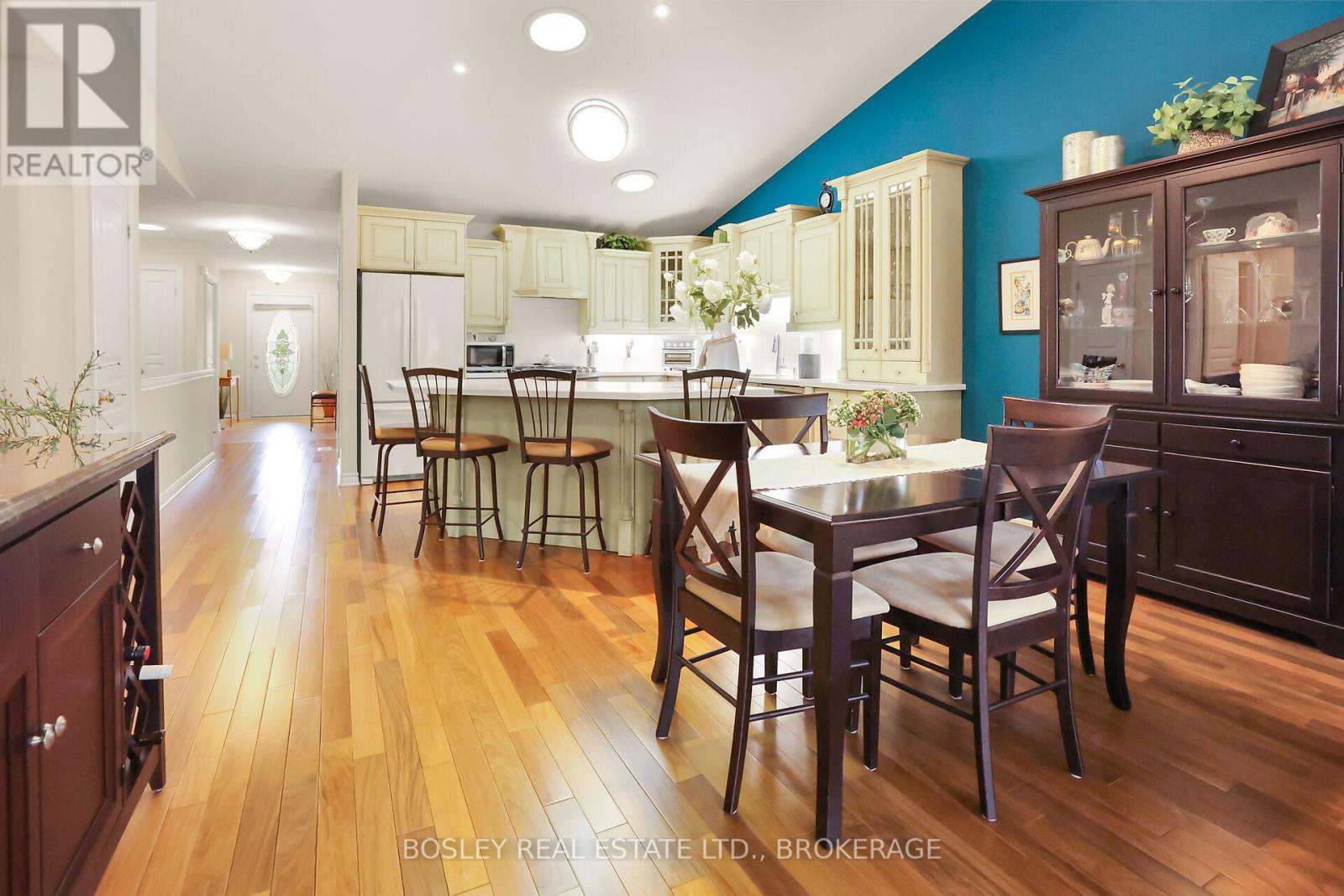 3 - 21 Loretta Drive W, Niagara-On-The-Lake (Virgil), Ontario  L0S 1T0 - Photo 8 - X12442861