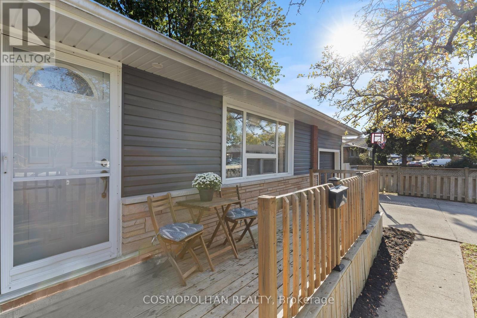 3662 Cartier Drive, Niagara Falls (Chippawa), Ontario  L2G 6P4 - Photo 3 - X12442872