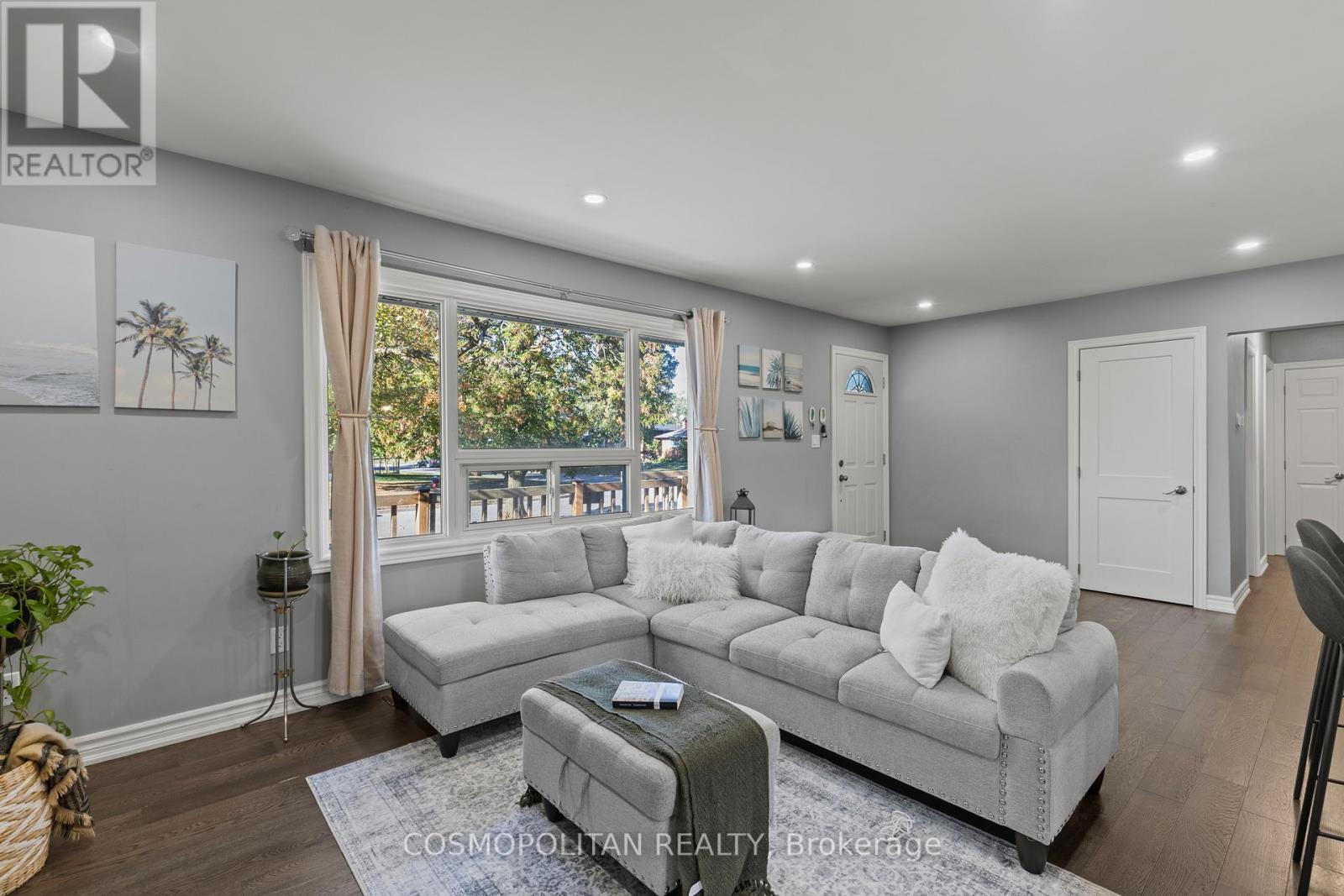 3662 Cartier Drive, Niagara Falls (Chippawa), Ontario  L2G 6P4 - Photo 5 - X12442872