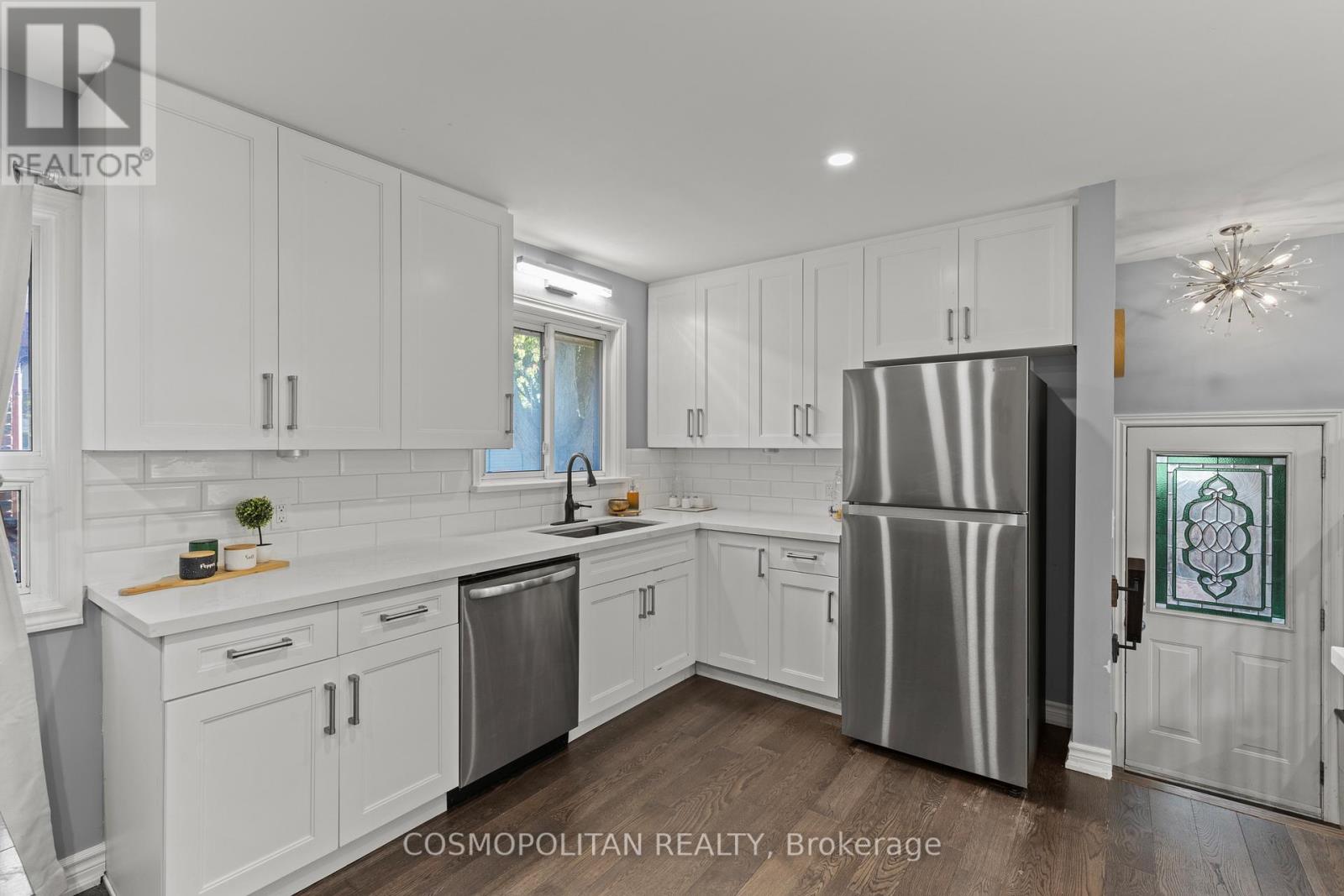 3662 Cartier Drive, Niagara Falls (Chippawa), Ontario  L2G 6P4 - Photo 8 - X12442872