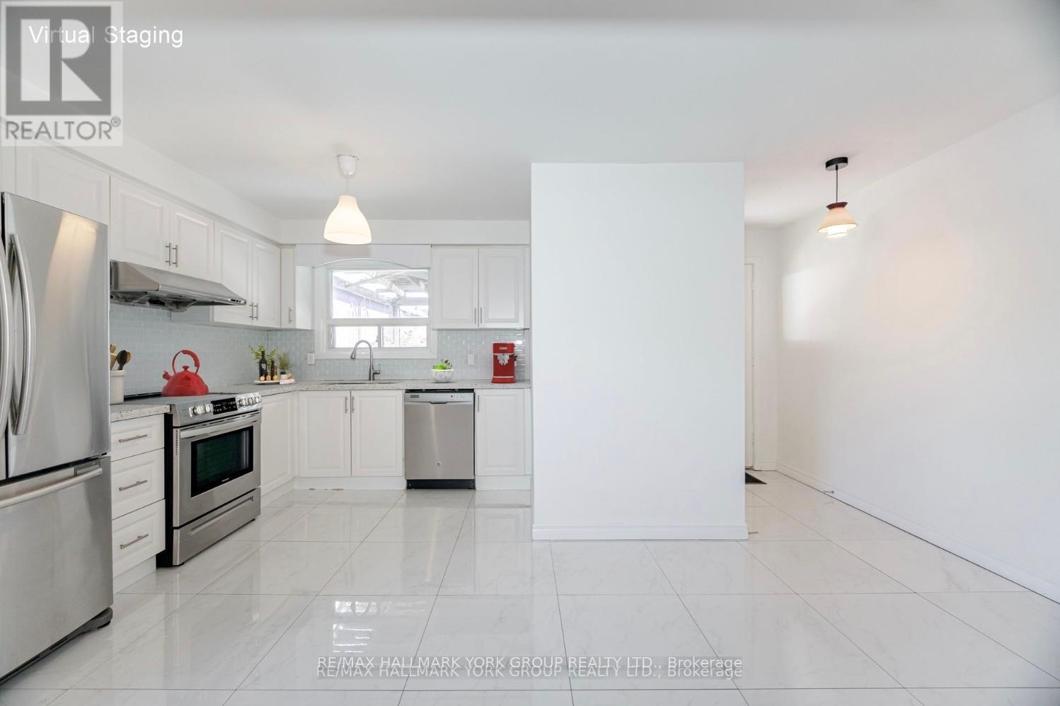 57 Curzon Upper Street, Toronto, Ontario  M4M 3B3 - Photo 11 - E12442750