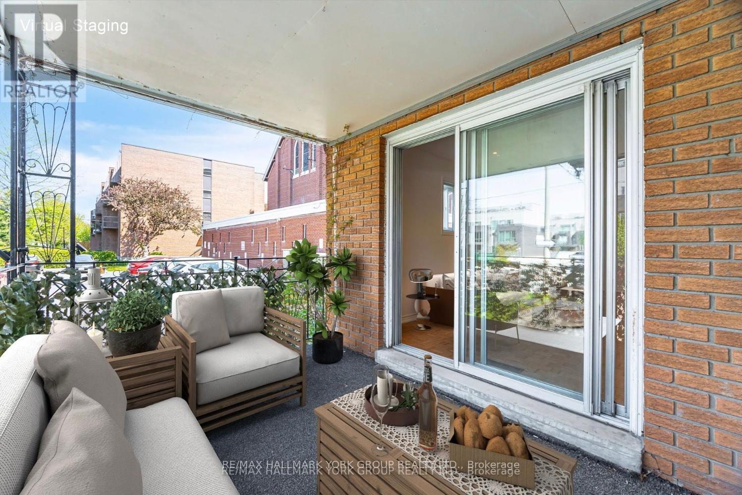 57 Curzon Upper Street, Toronto, Ontario  M4M 3B3 - Photo 7 - E12442750