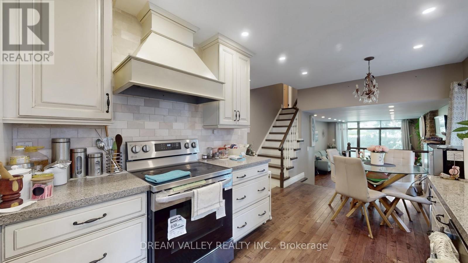 15 Scarborough Golf Club Road, Toronto (Scarborough Village), Ontario  M1M 3C6 - Photo 14 - E12442764