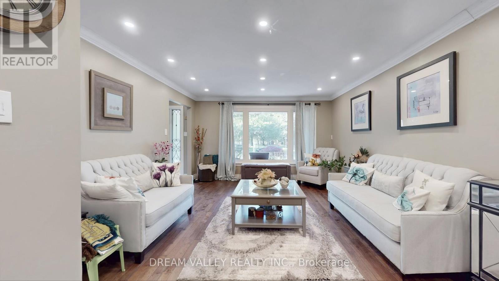 15 Scarborough Golf Club Road, Toronto (Scarborough Village), Ontario  M1M 3C6 - Photo 5 - E12442764