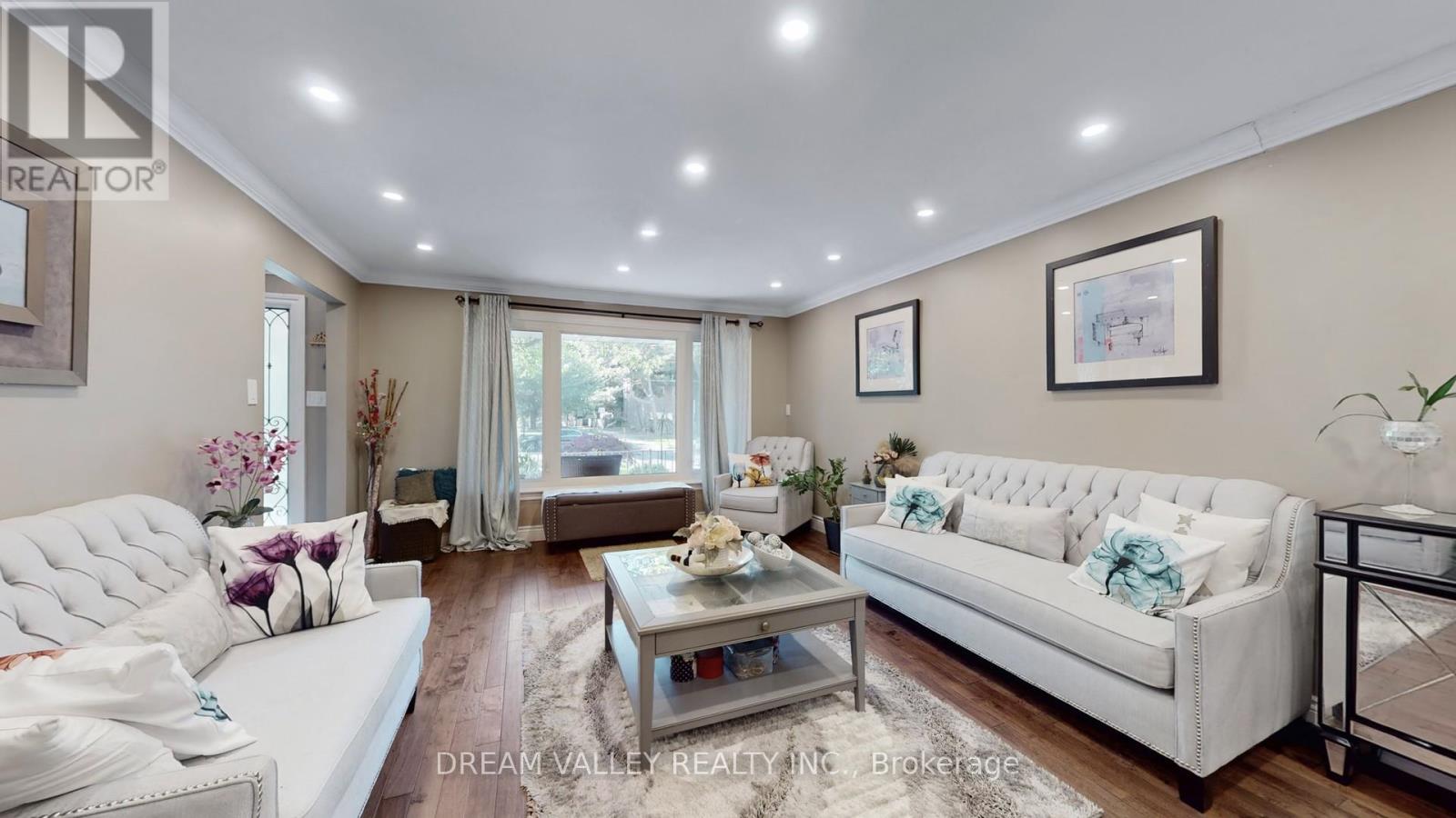 15 Scarborough Golf Club Road, Toronto (Scarborough Village), Ontario  M1M 3C6 - Photo 6 - E12442764