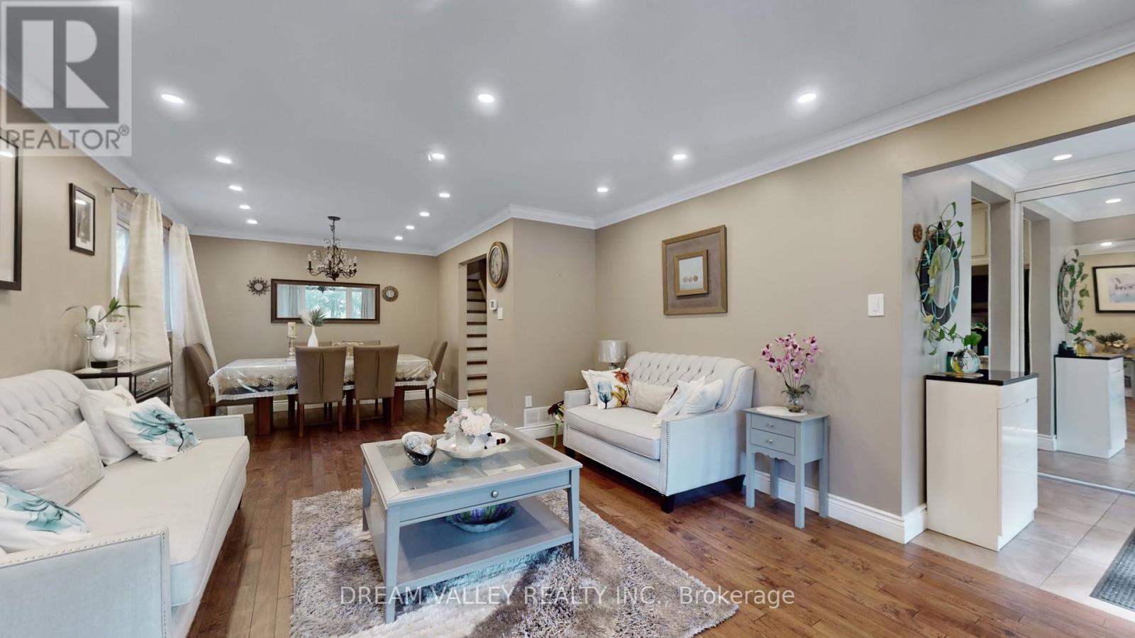 15 Scarborough Golf Club Road, Toronto (Scarborough Village), Ontario  M1M 3C6 - Photo 8 - E12442764
