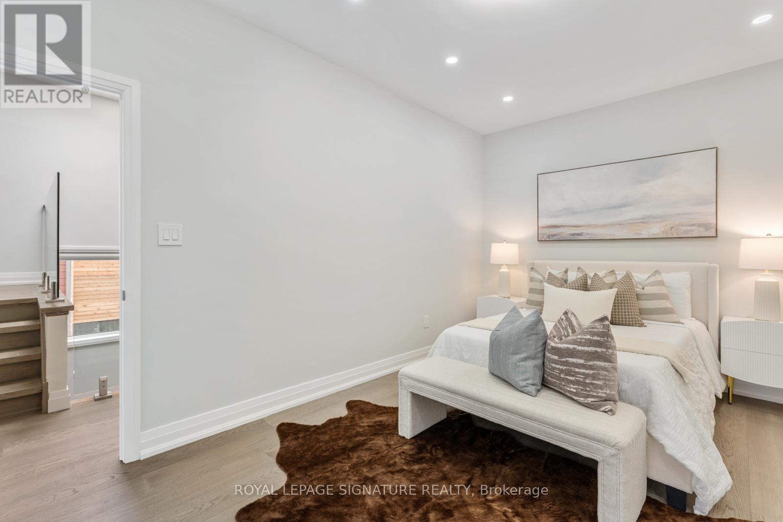 17 Trenton Avenue, Toronto (Woodbine-Lumsden), Ontario  M4C 2Z3 - Photo 28 - E12442829