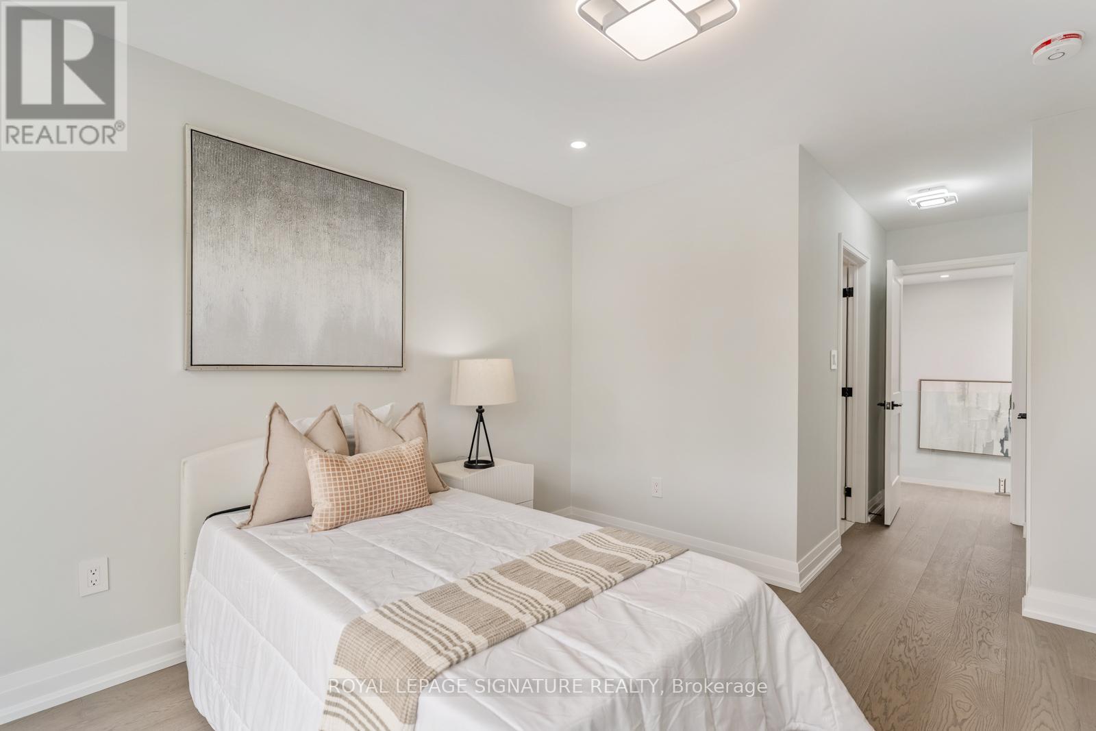 17 Trenton Avenue, Toronto (Woodbine-Lumsden), Ontario  M4C 2Z3 - Photo 33 - E12442829