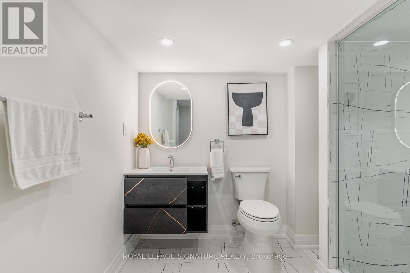 17 Trenton Avenue, Toronto (Woodbine-Lumsden), Ontario  M4C 2Z3 - Photo 40 - E12442829