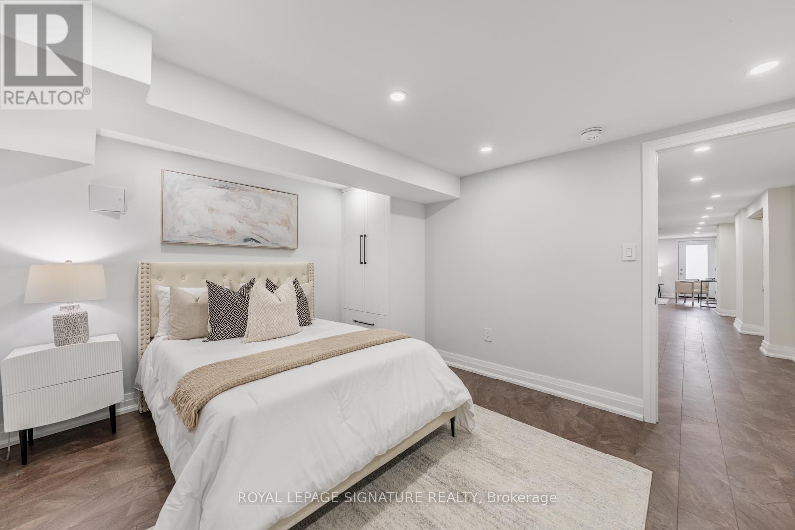 17 Trenton Avenue, Toronto (Woodbine-Lumsden), Ontario  M4C 2Z3 - Photo 42 - E12442829