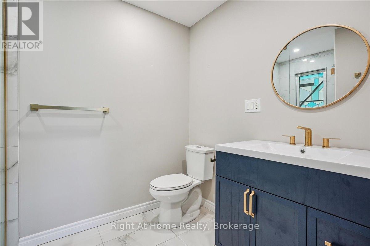 257 Wales Crescent, Oakville, Ontario  L6L 3X8 - Photo 15 - W12435949