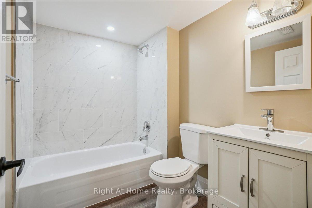 257 Wales Crescent, Oakville, Ontario  L6L 3X8 - Photo 28 - W12435949