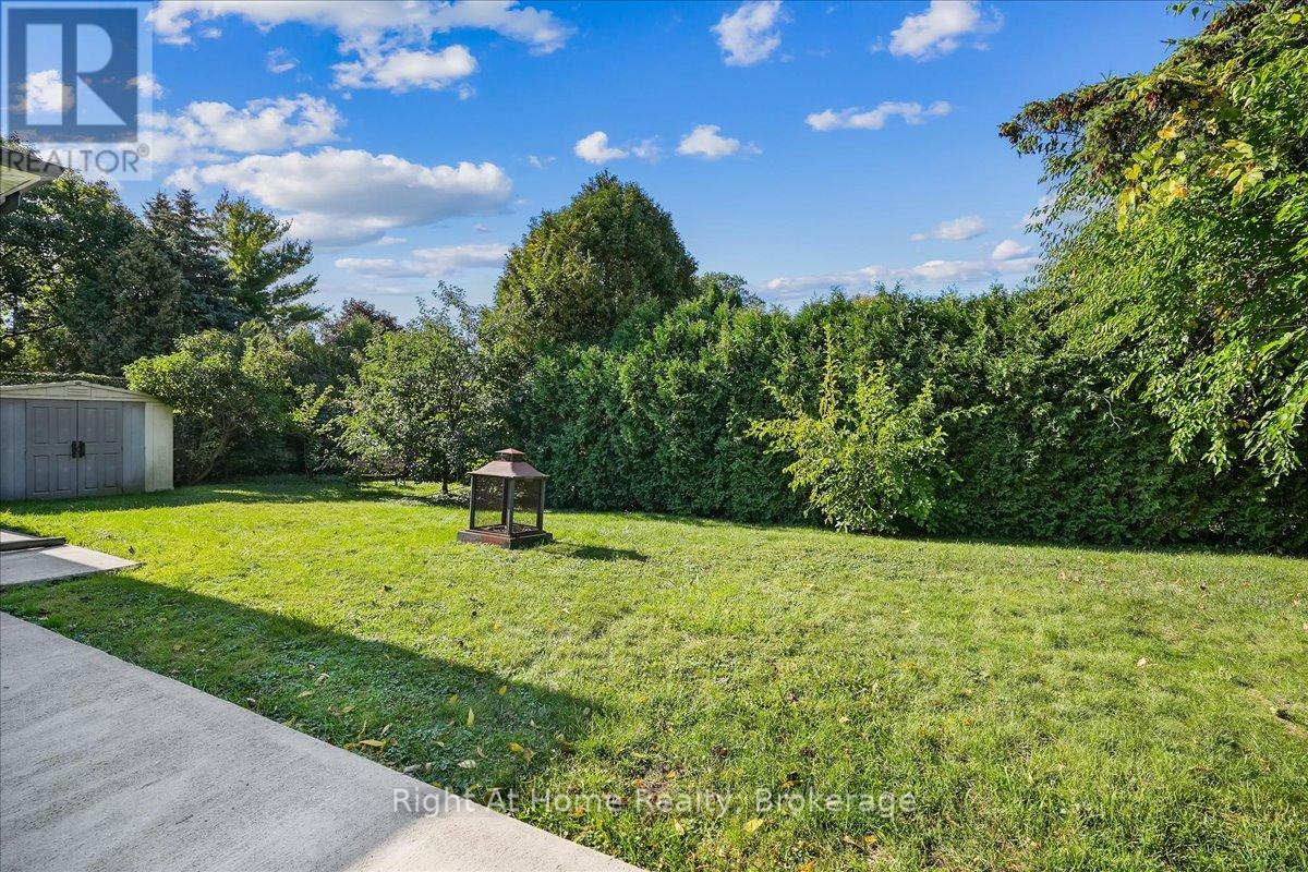 257 Wales Crescent, Oakville, Ontario  L6L 3X8 - Photo 37 - W12435949