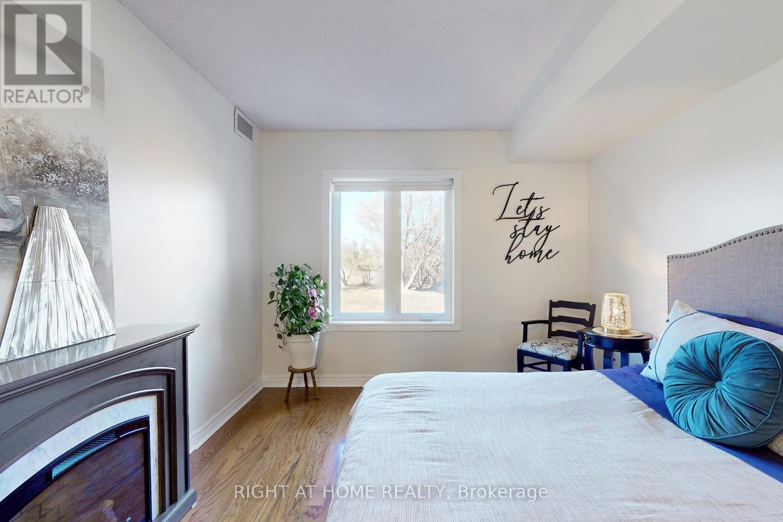 214 - 32 Church Street, King (Schomberg), Ontario  L0G 1T0 - Photo 16 - N12442643
