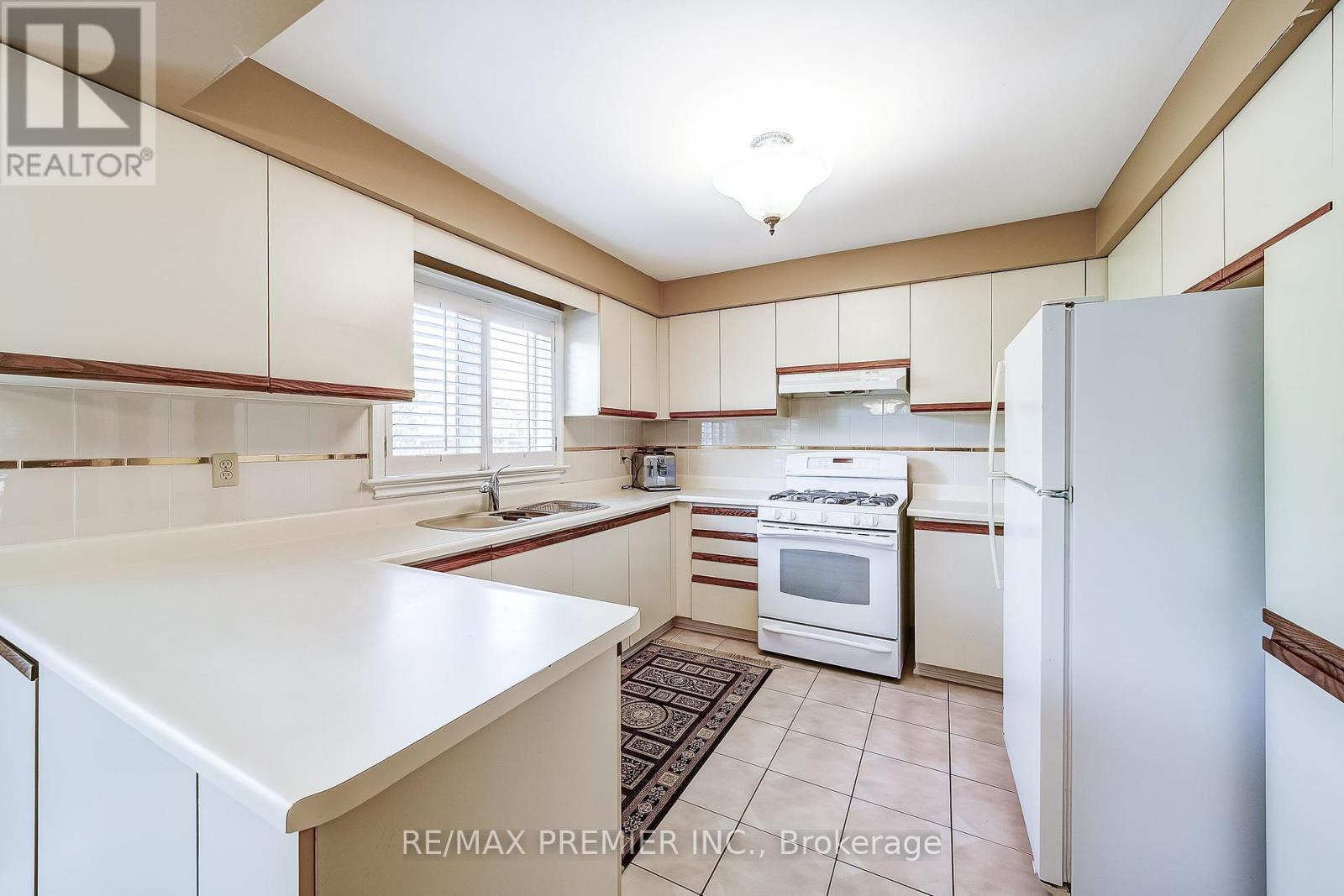 300 Belview Avenue, Vaughan (East Woodbridge), Ontario  L4L 7V7 - Photo 12 - N12442678
