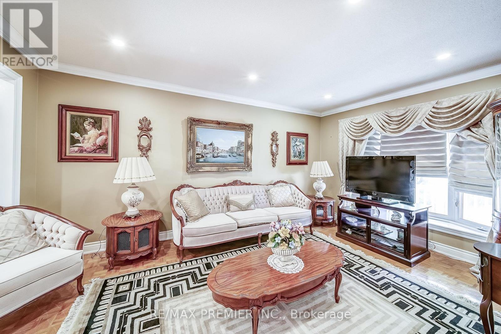 300 Belview Avenue, Vaughan (East Woodbridge), Ontario  L4L 7V7 - Photo 16 - N12442678