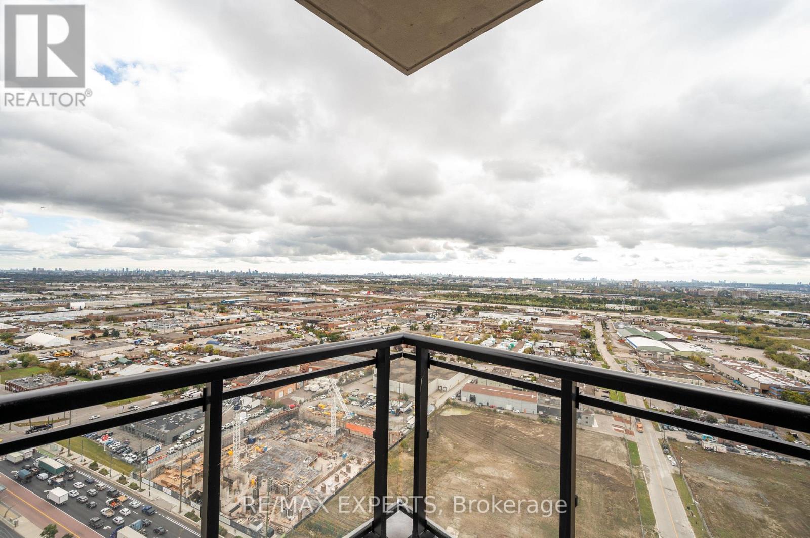 3002 - 2910 Highway 7 Road W, Vaughan (Concord), Ontario  L4K 0H8 - Photo 19 - N12442681