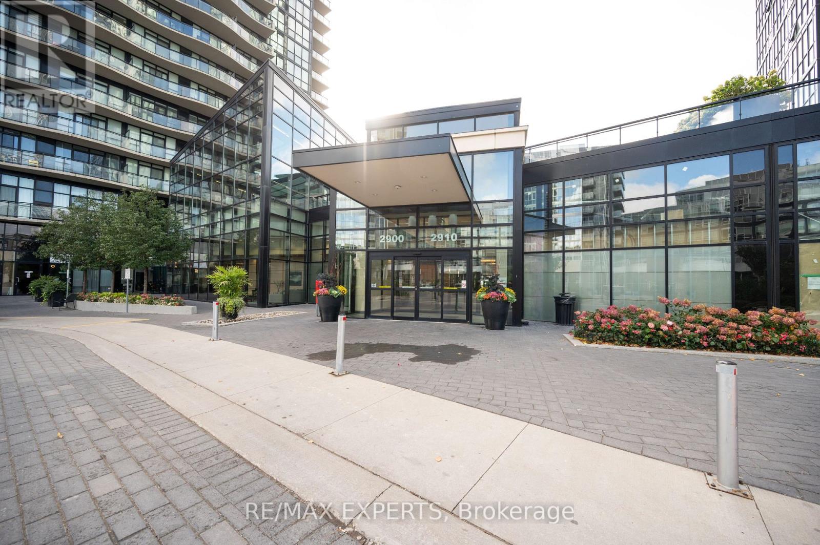 3002 - 2910 Highway 7 Road W, Vaughan (Concord), Ontario  L4K 0H8 - Photo 2 - N12442681