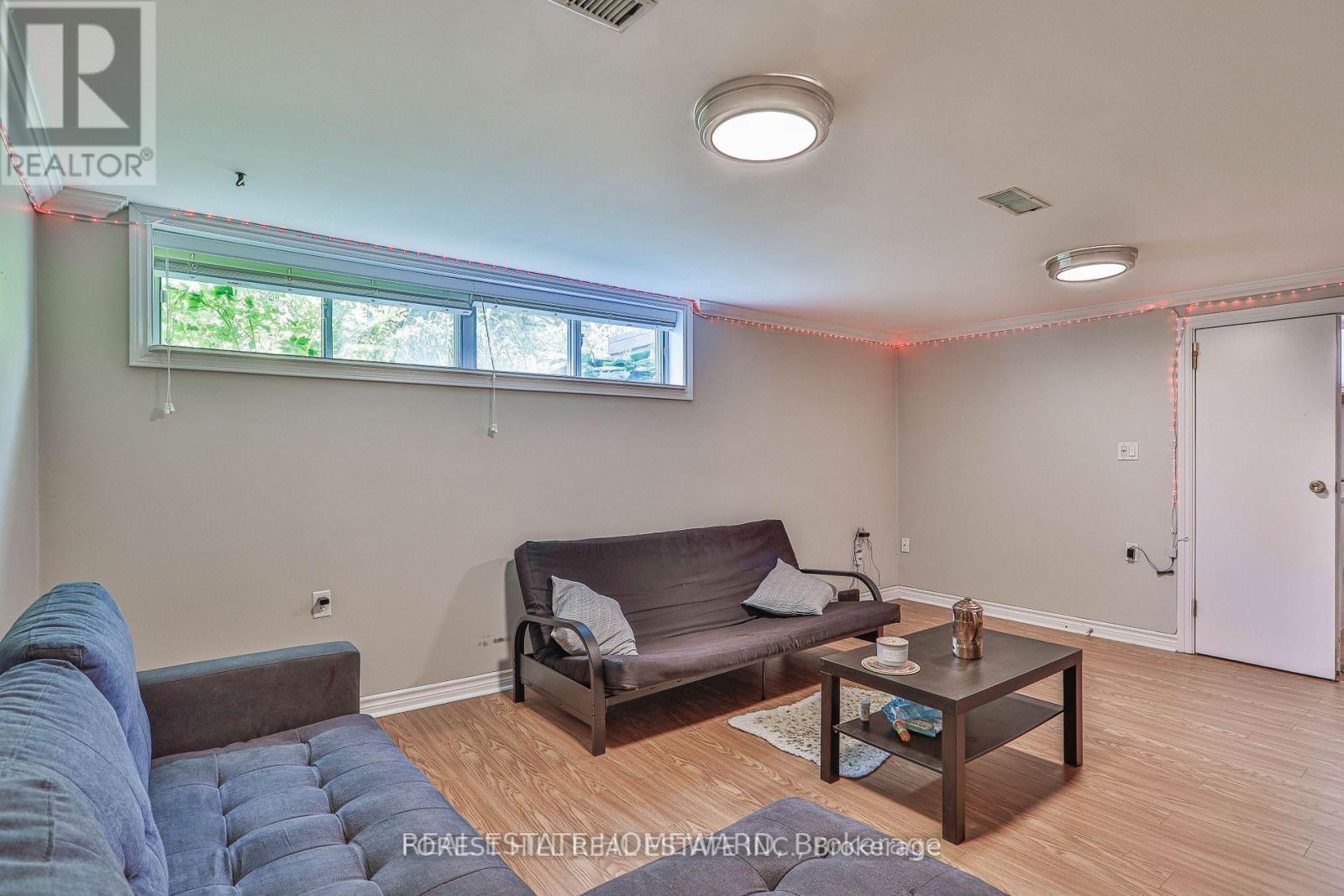 (Basement) - 220 Neal Drive, Richmond Hill, Ontario  L4C 3L1 - Photo 14 - N12442704