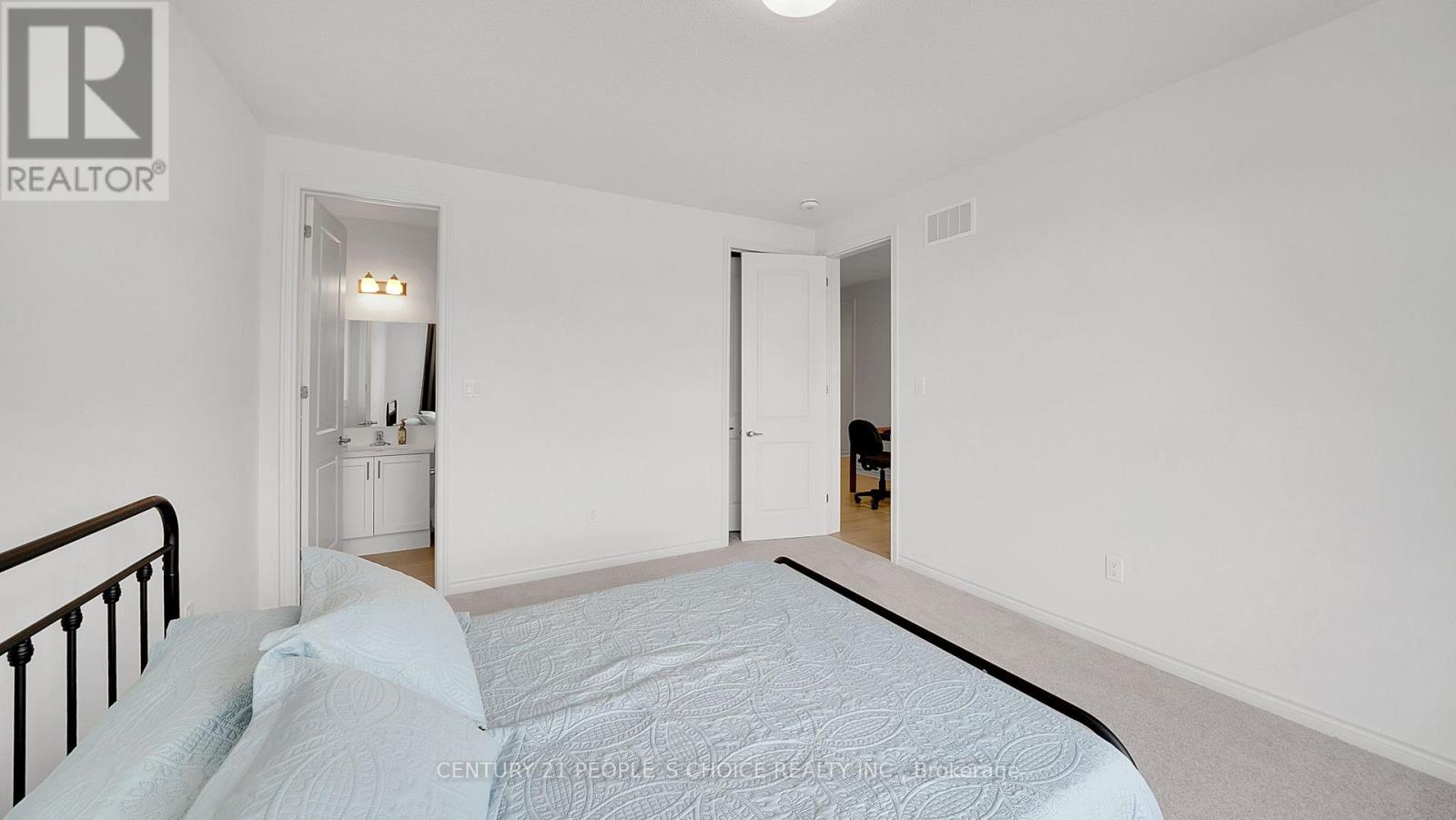 21 Wintergreen Lane, Adjala-Tosorontio (Colgan), Ontario  L0G 1W0 - Photo 37 - N12442716