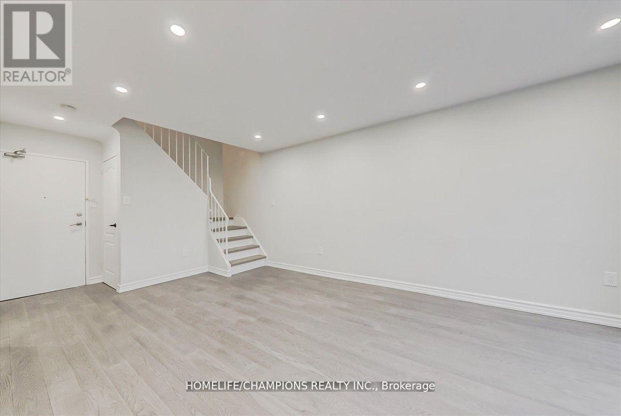 325 - 16 Elgin Street N, Markham, Ontario  L3T 4T4 - Photo 13 - N12442796