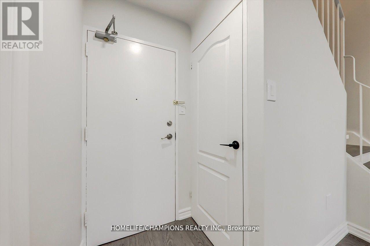 325 - 16 Elgin Street N, Markham, Ontario  L3T 4T4 - Photo 8 - N12442796