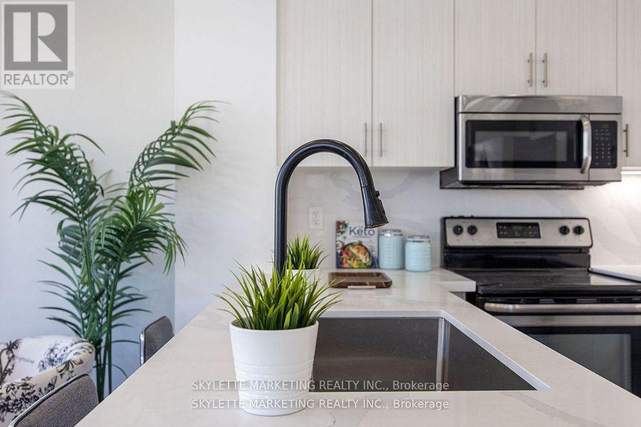 2 Cornerbank Crescent, Whitchurch-Stouffville (Stouffville), Ontario  L4A 1X1 - Photo 24 - N12442822
