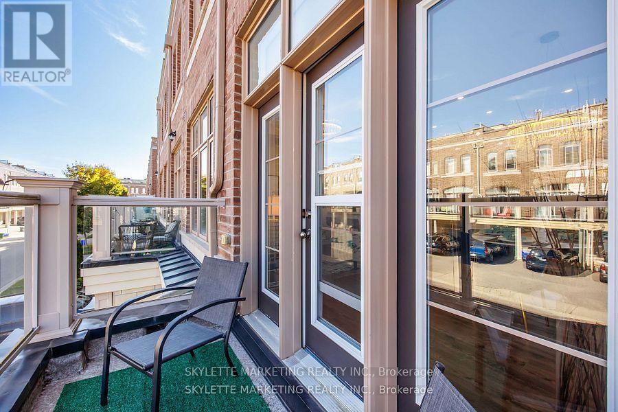 2 Cornerbank Crescent, Whitchurch-Stouffville (Stouffville), Ontario  L4A 1X1 - Photo 27 - N12442822