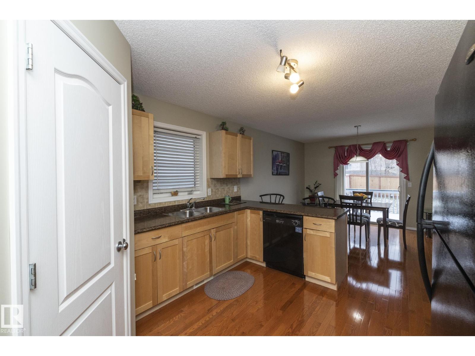 3528 22 St Nw, Edmonton, Alberta  T6L 3E4 - Photo 10 - E4460629