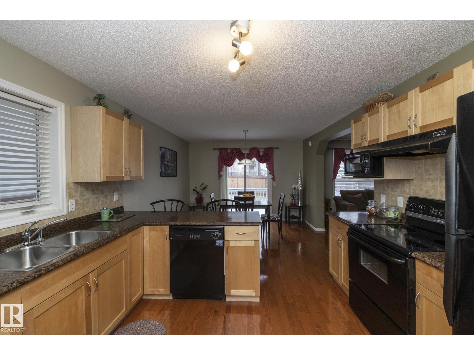 3528 22 St Nw, Edmonton, Alberta  T6L 3E4 - Photo 11 - E4460629