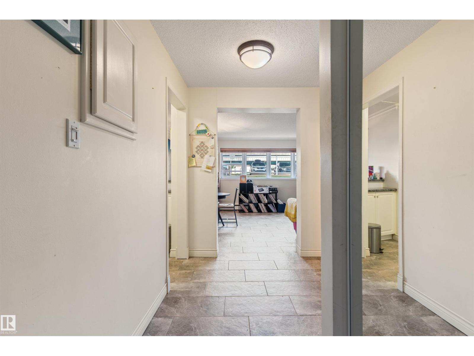 #104 7816 106 Av Nw, Edmonton, Alberta  T6A 1H5 - Photo 3 - E4460630