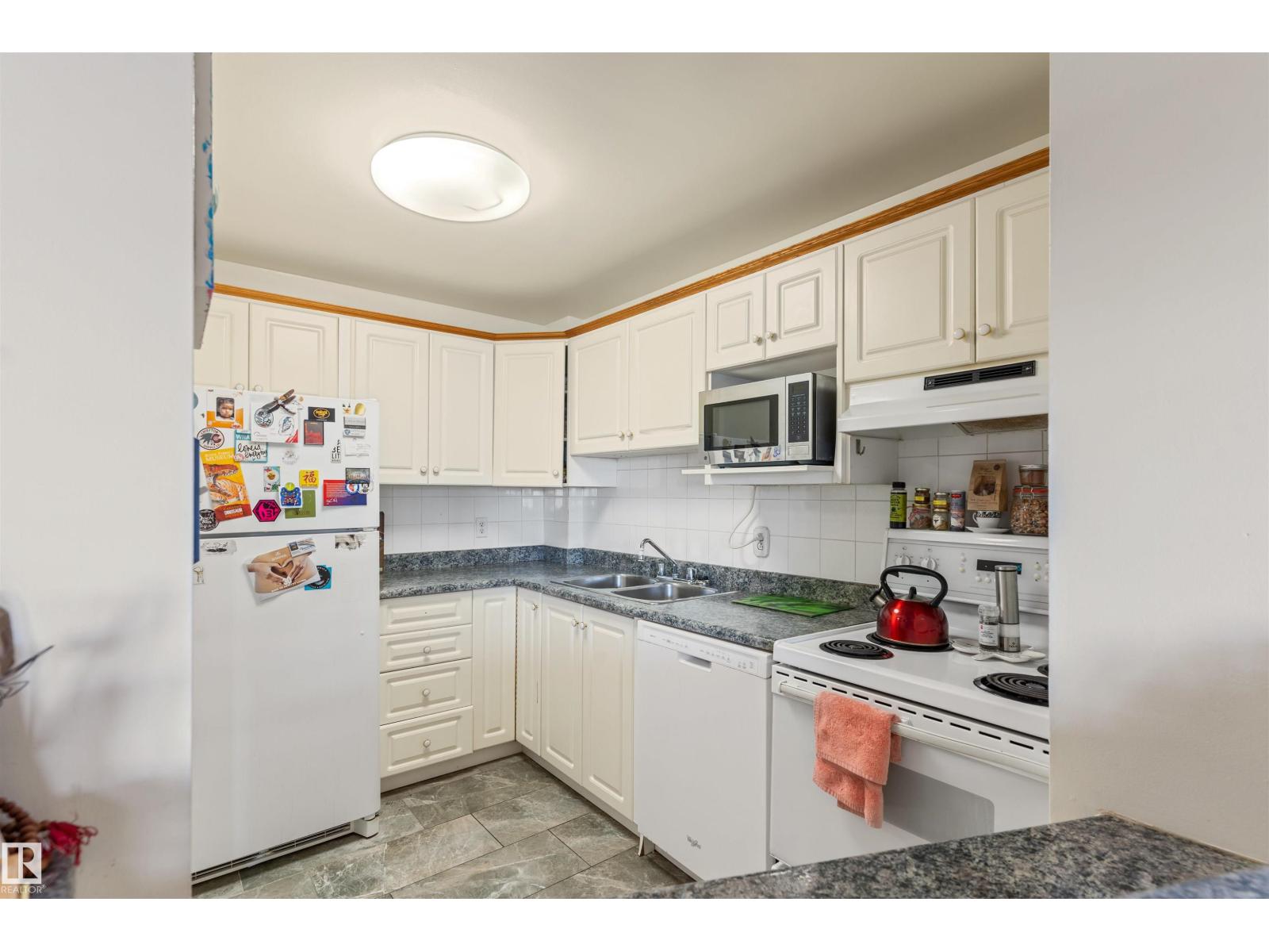 #104 7816 106 Av Nw, Edmonton, Alberta  T6A 1H5 - Photo 7 - E4460630
