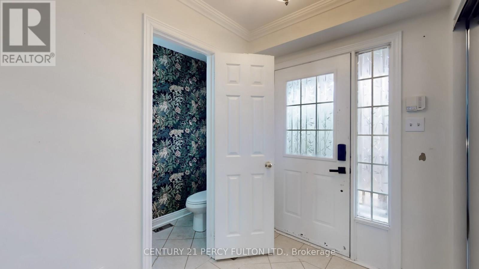 138 Tunbridge Road, Barrie (Georgian Drive), Ontario  L4M 6T1 - Photo 11 - S12442669