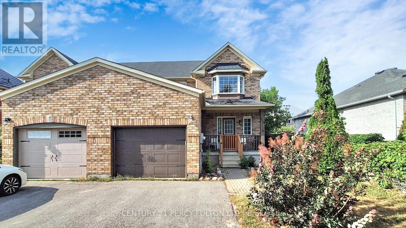 138 Tunbridge Road, Barrie (Georgian Drive), Ontario  L4M 6T1 - Photo 2 - S12442669