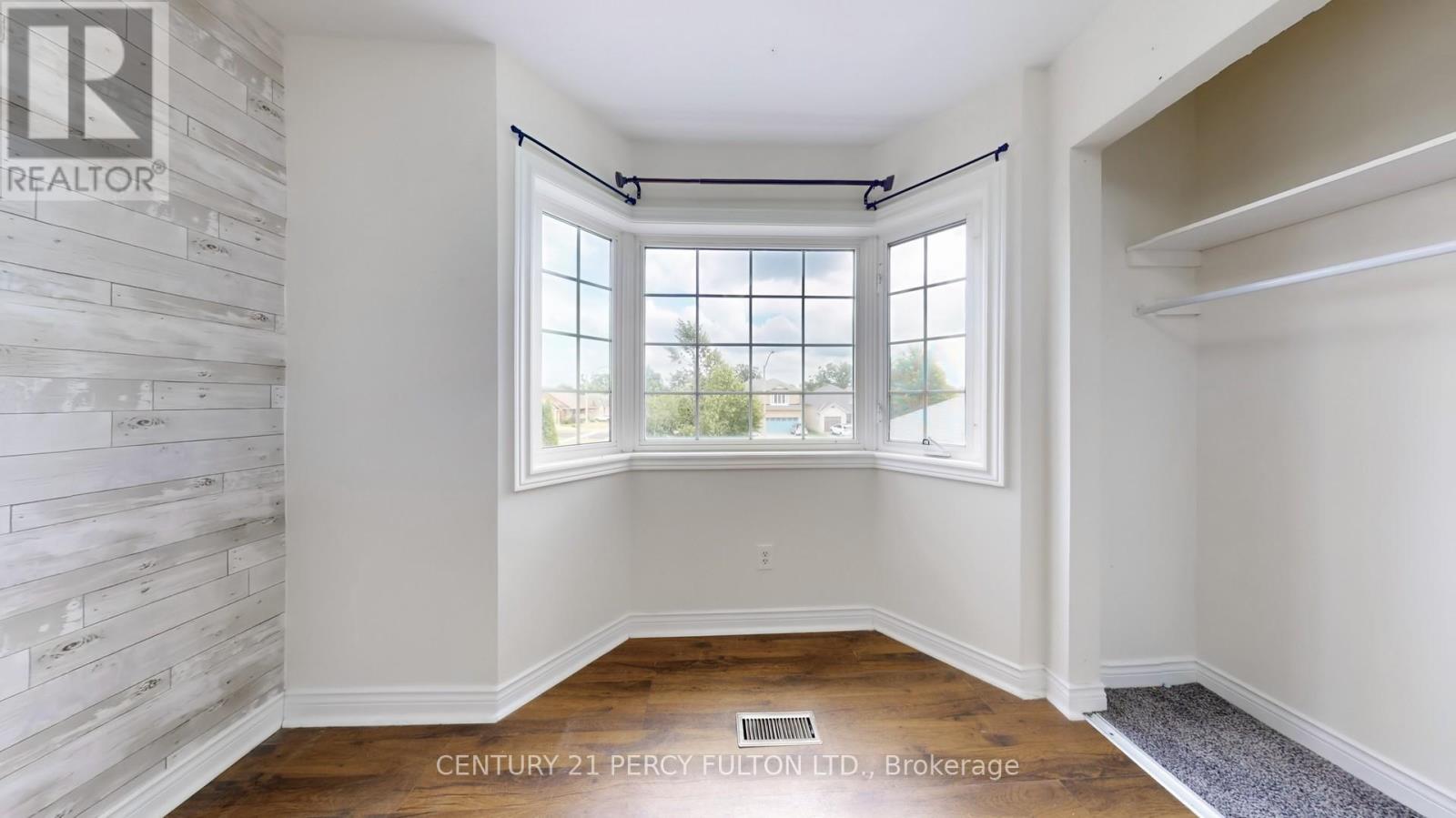 138 Tunbridge Road, Barrie (Georgian Drive), Ontario  L4M 6T1 - Photo 21 - S12442669