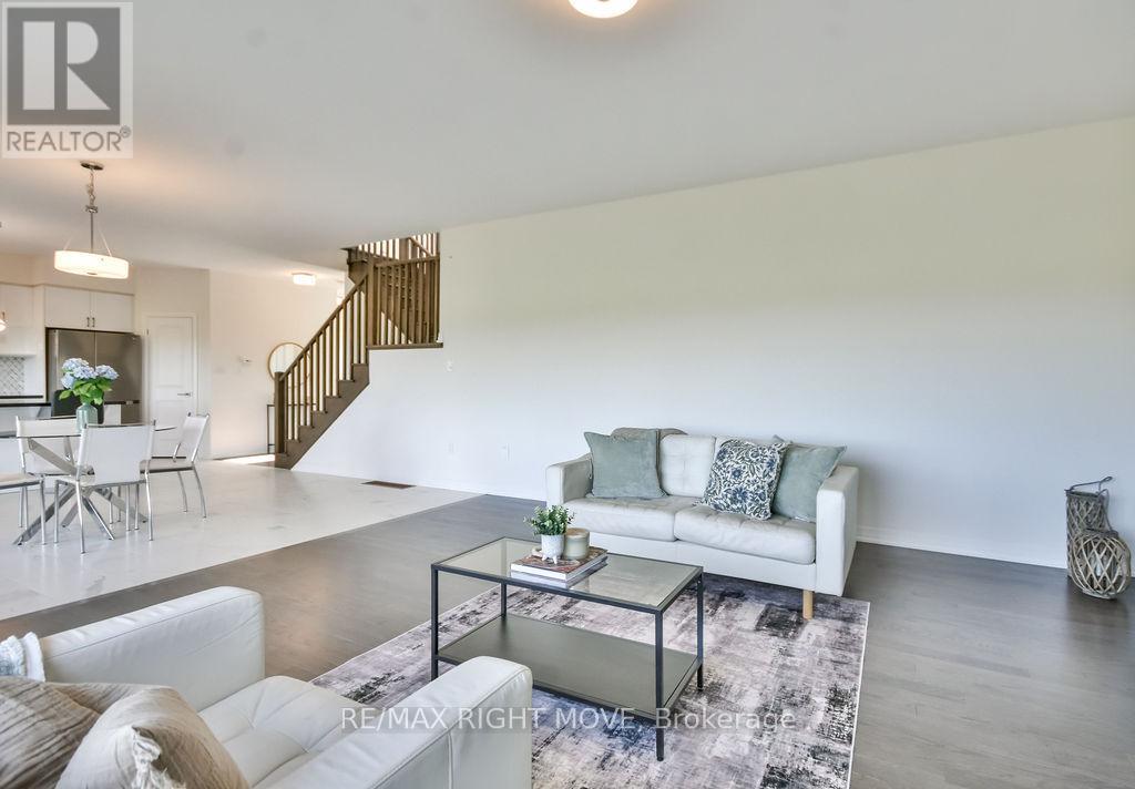 3721 Quayside Drive, Severn (West Shore), Ontario  L3V 8M9 - Photo 16 - S12442731