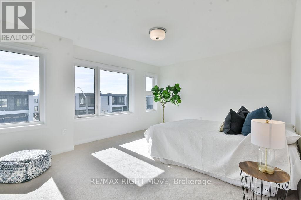 3721 Quayside Drive, Severn (West Shore), Ontario  L3V 8M9 - Photo 27 - S12442731