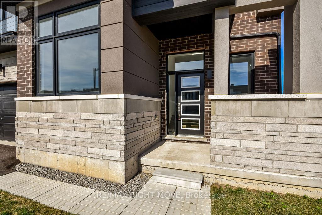 3721 Quayside Drive, Severn (West Shore), Ontario  L3V 8M9 - Photo 3 - S12442731