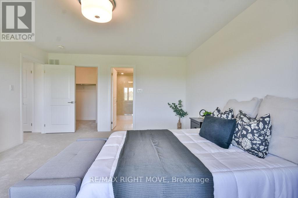 3721 Quayside Drive, Severn (West Shore), Ontario  L3V 8M9 - Photo 35 - S12442731