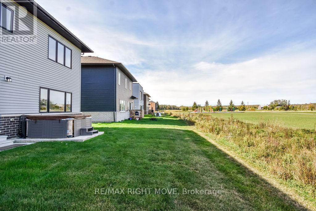 3721 Quayside Drive, Severn (West Shore), Ontario  L3V 8M9 - Photo 49 - S12442731