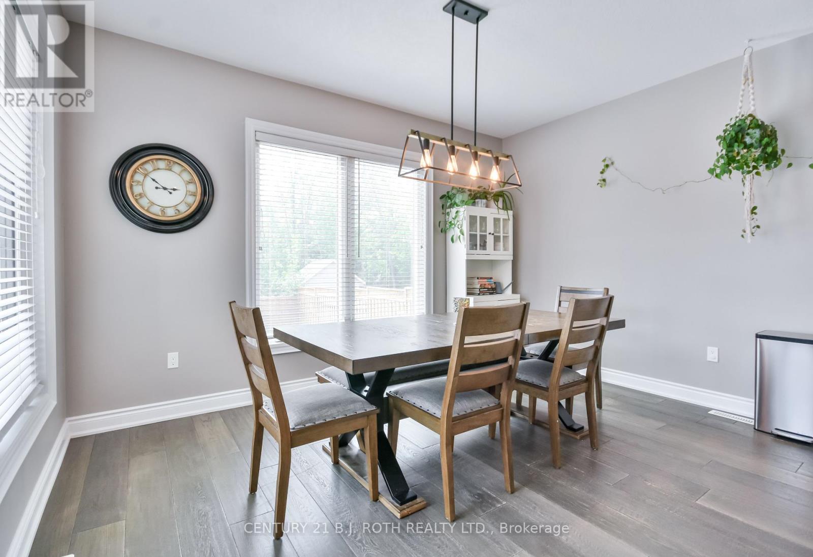 3428 Timberline Avenue, Severn (West Shore), Ontario  L3V 0V8 - Photo 15 - S12442767