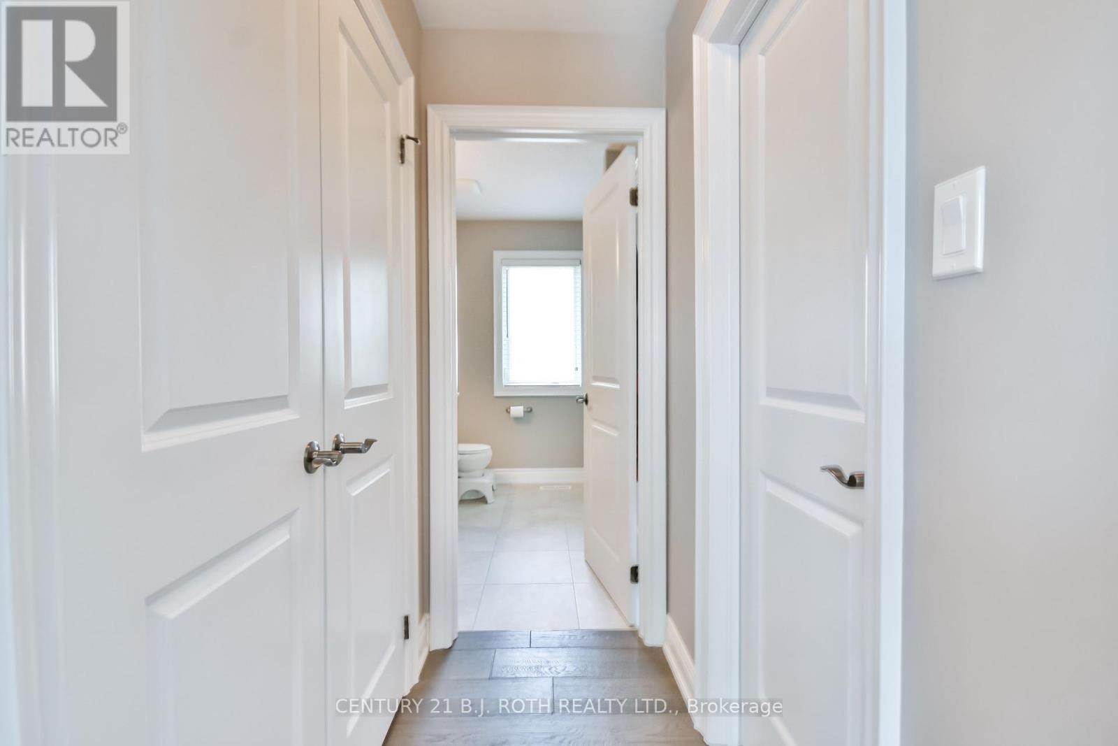 3428 Timberline Avenue, Severn (West Shore), Ontario  L3V 0V8 - Photo 28 - S12442767