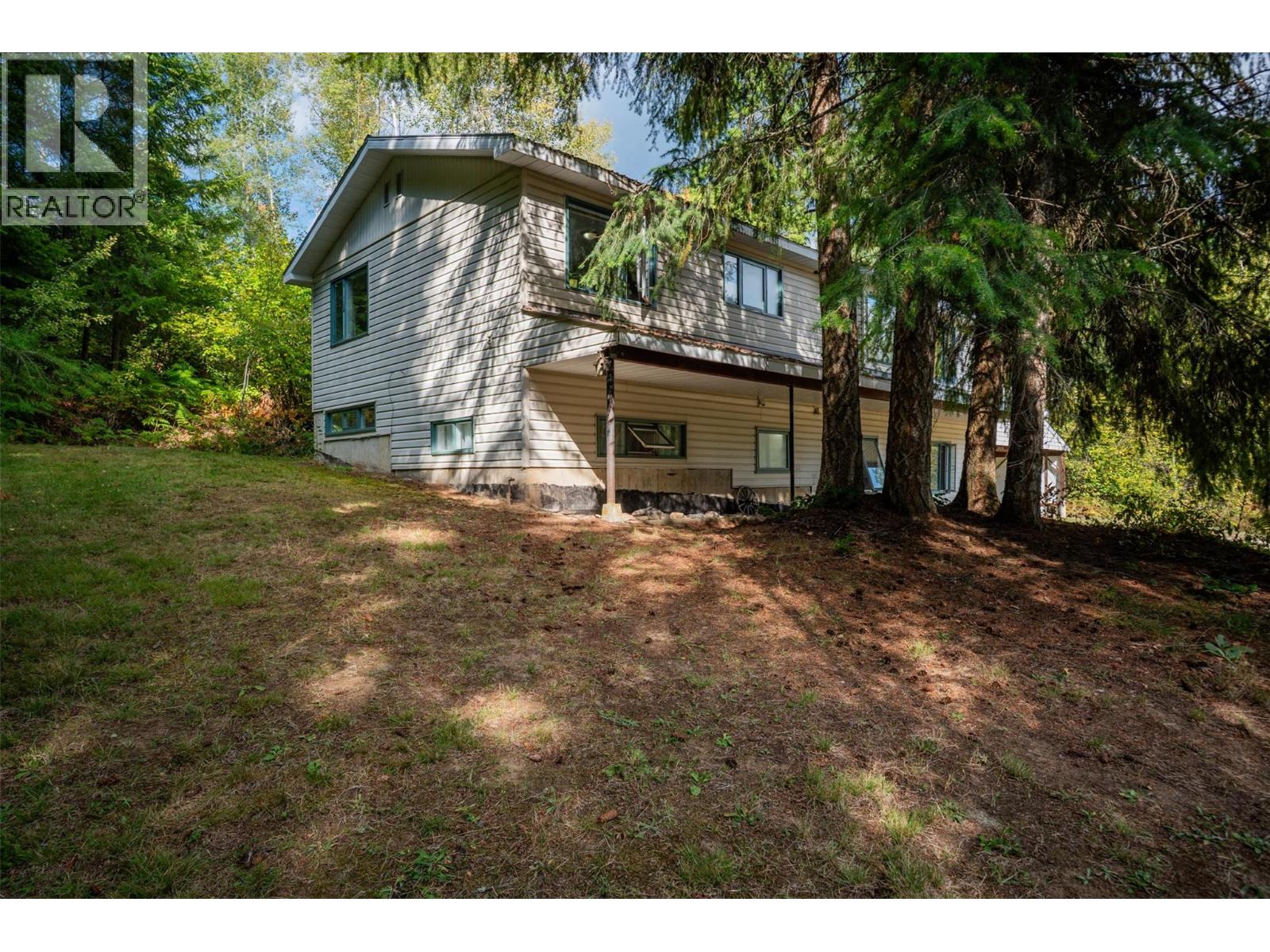 3755 Krestova Cemetery Road, Krestova, British Columbia  V0G 1H2 - Photo 5 - 10364368