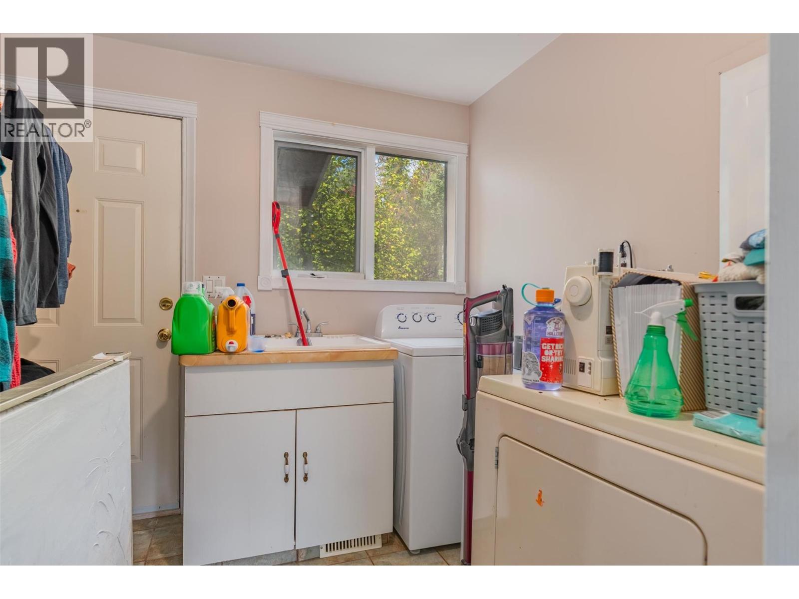 3755 Krestova Cemetery Road, Krestova, British Columbia  V0G 1H2 - Photo 26 - 10364368