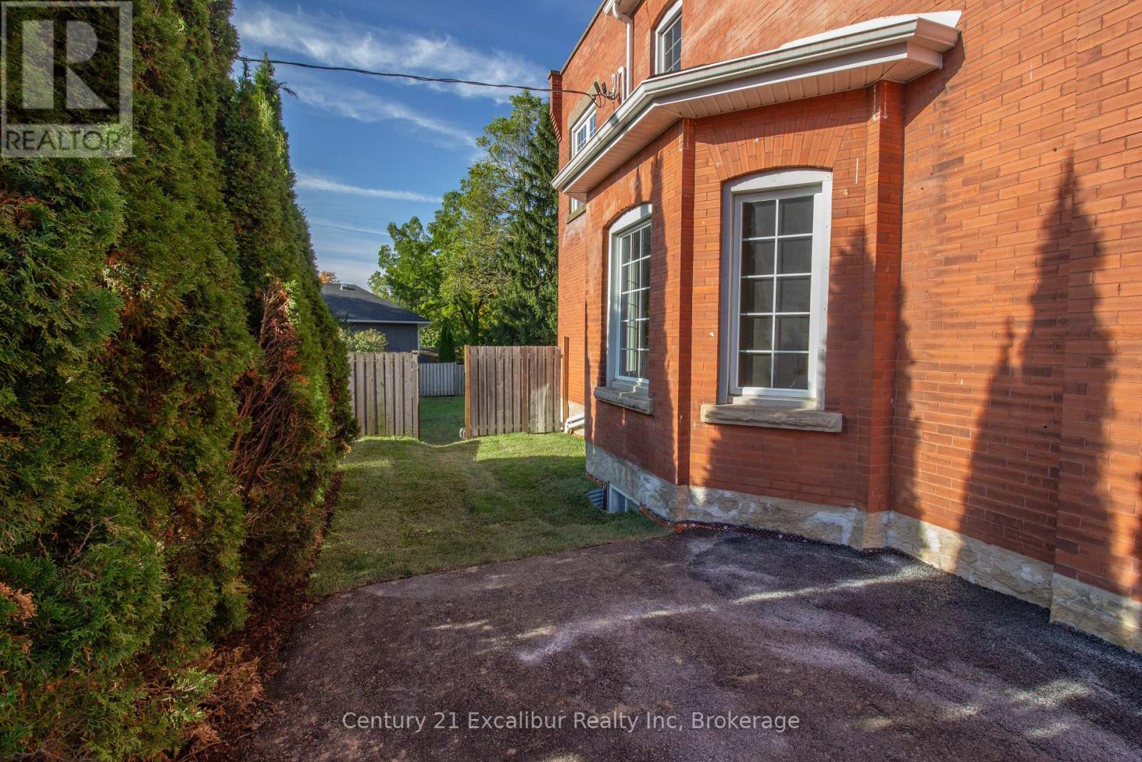 445 St David Street N, Centre Wellington, Ontario  N1M 2K3 - Photo 21 - X12442907