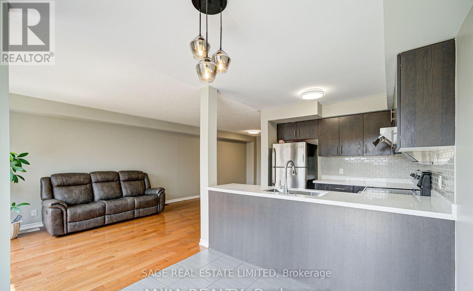 101 Nearco Gate, Oshawa, Ontario  L1L 0J3 - Photo 9 - E12436079