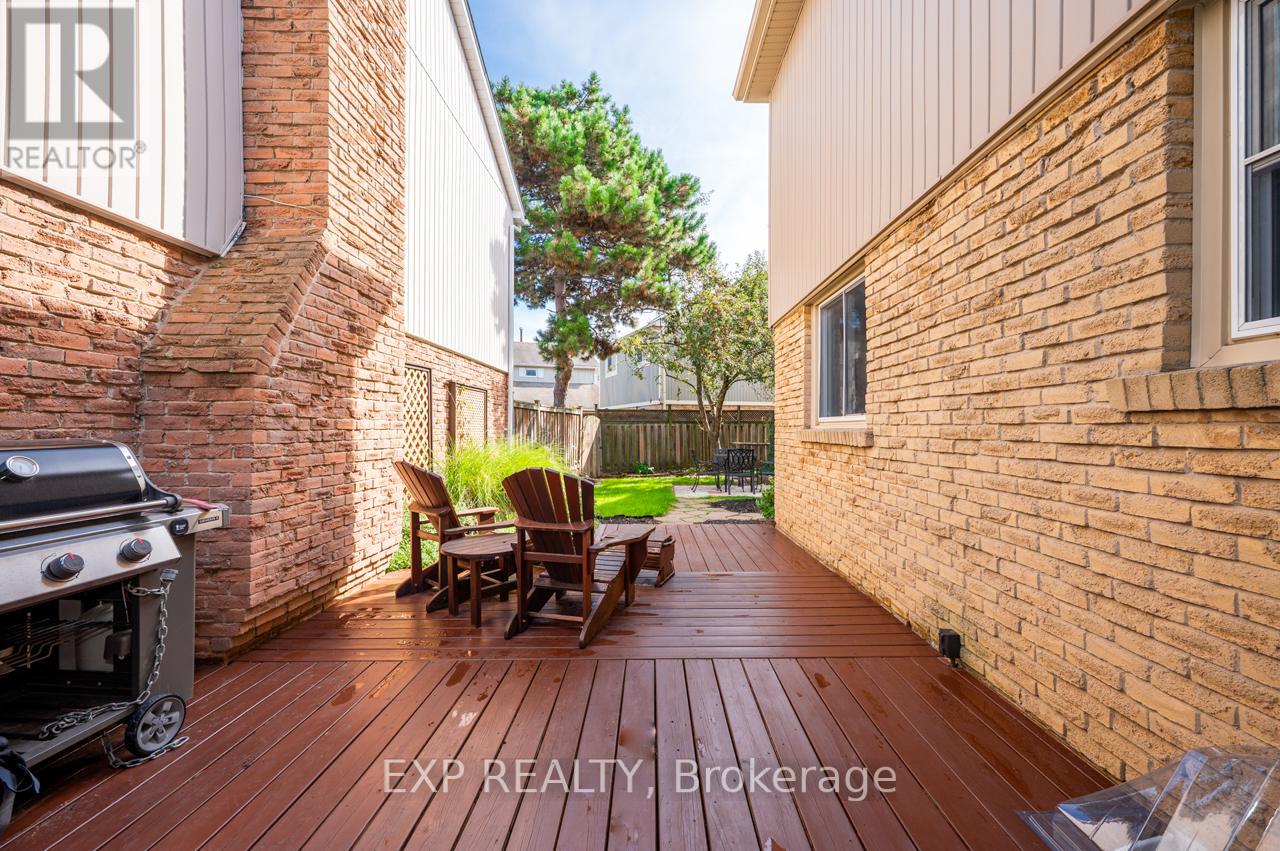 35 - 35 Neuchatel Place, Mississauga (Meadowvale), Ontario  L5N 6A7 - Photo 41 - W12442646