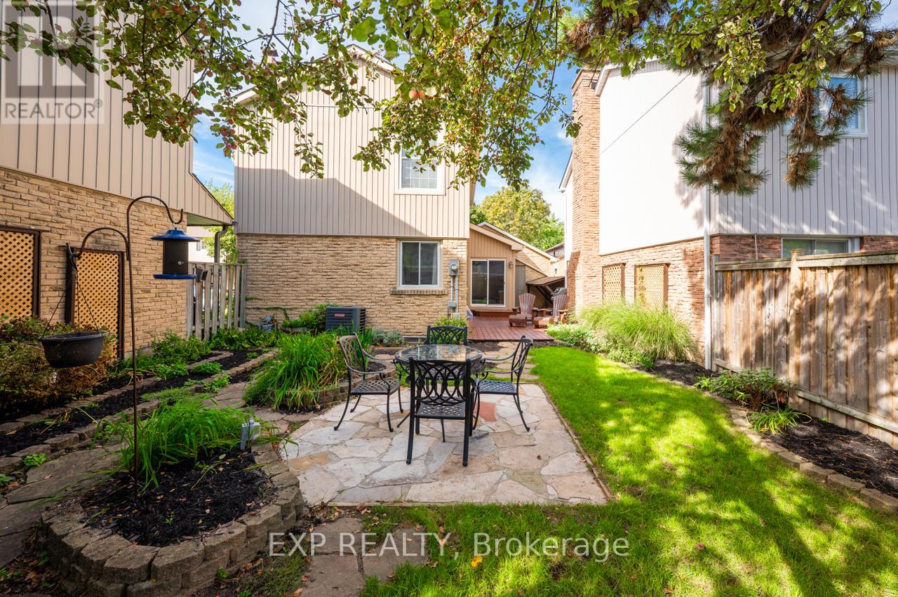 35 - 35 Neuchatel Place, Mississauga (Meadowvale), Ontario  L5N 6A7 - Photo 43 - W12442646