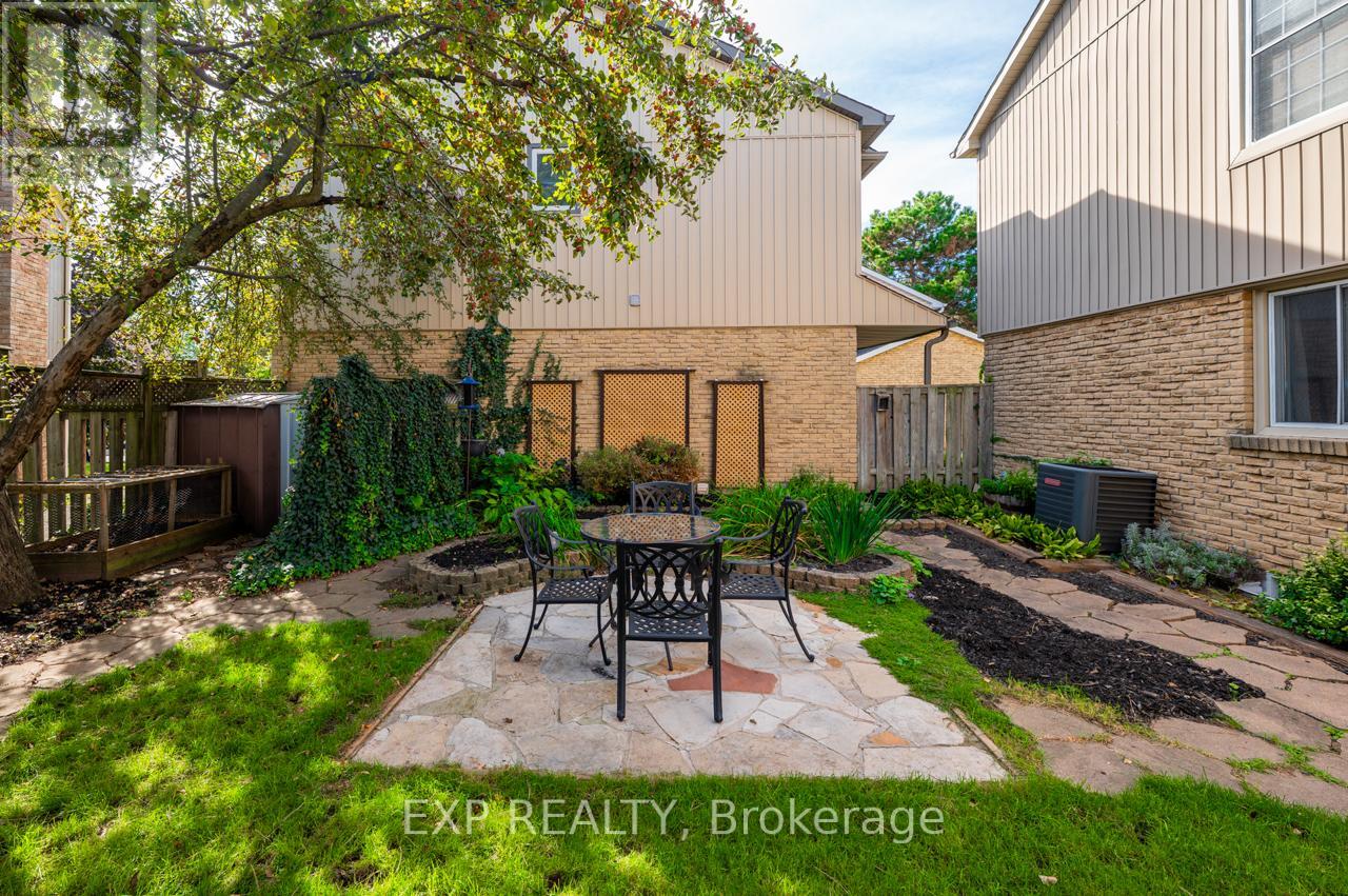 35 - 35 Neuchatel Place, Mississauga (Meadowvale), Ontario  L5N 6A7 - Photo 45 - W12442646
